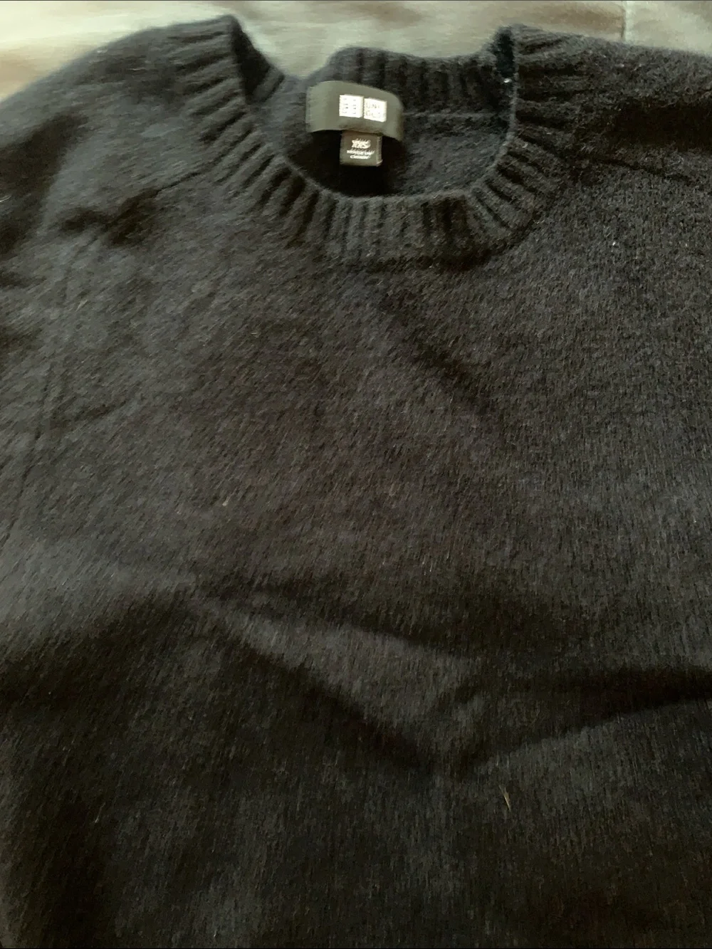 Uniqlo Black Crewneck Knit Sweater